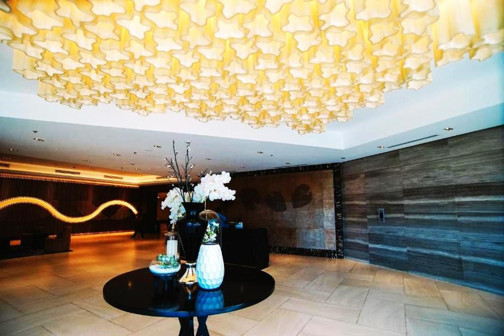 Mactan Newtown 8 Boulevard Deluxe Punta Engaño Exterior foto