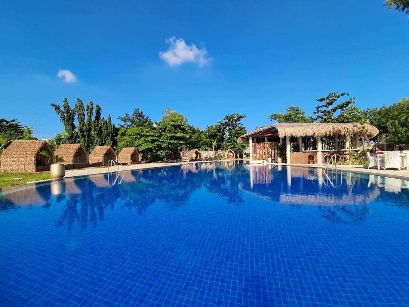 Mactan Newtown 8 Boulevard Deluxe Punta Engaño Exterior foto